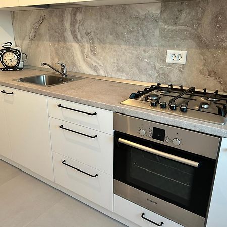 The Cozy Flat - Modern, New, 2 Rooms Apartment, Parking บูคาเรสต์ ภายนอก รูปภาพ